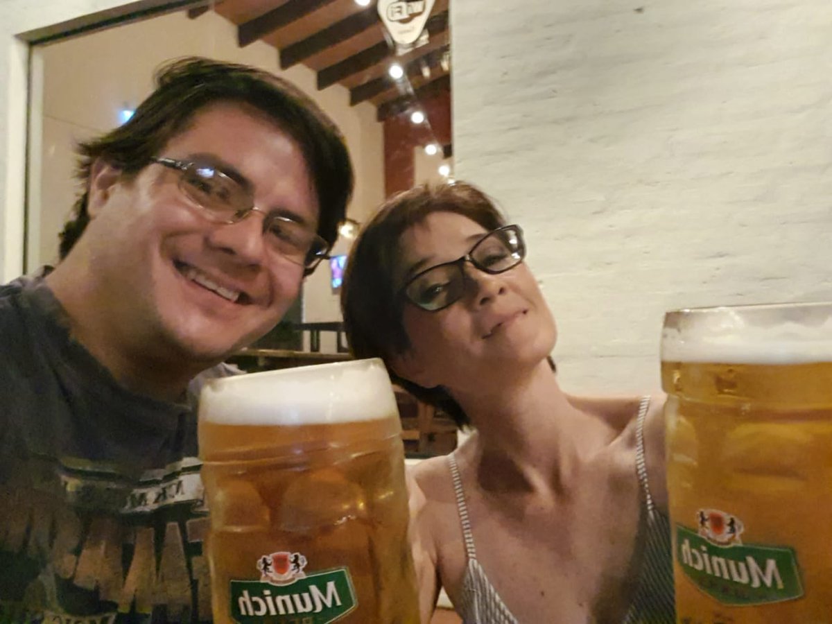 L3P3t1t_M01's tweet photo. Salutes! #fidelmundo #coronaviruspy #beer #prost #Bier https://t.co/BZsmIoTt8b