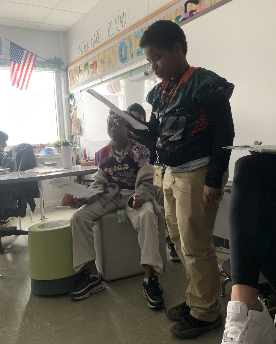 Last week the patriots and loyalists battled it out in some heated debates, while the neutralists drilled them with questions! Impressed with these leaders! #futurelawmakers #futurelawyers #5thgrade <a href="/RangelandLions/">Rangeland Lions</a> <a href="/drkiggs/">Mashelle.kiggins@jef</a> @RangelandAP <a href="/DrTinaLove/">Tina  Lovelace</a> <a href="/JCPSKY/">JCPS</a> @JCPSDL