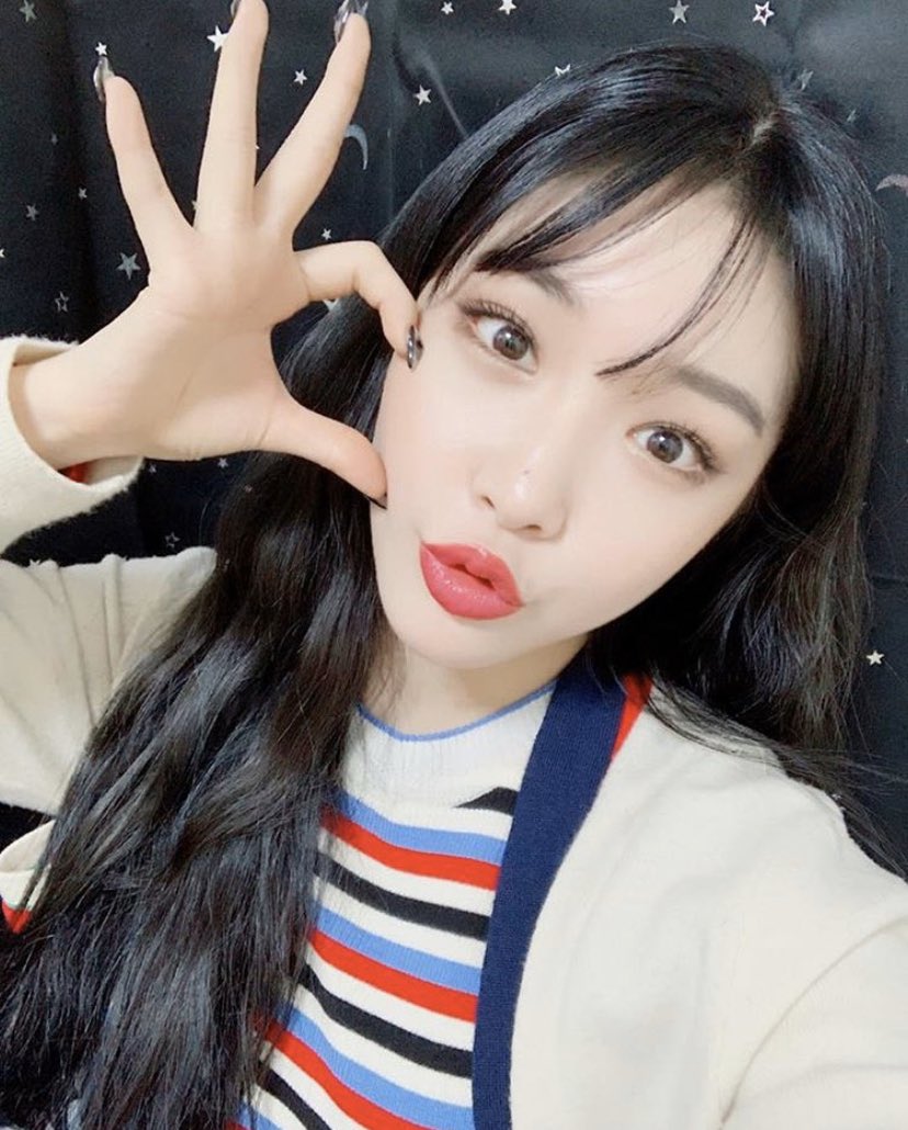 10SION_official's tweet photo. [#청하] 💜💙 우리 데뷔가 곧 온다 ~ 나는 오랫동안 기다리고있다, 우리를 지원하십시오 🤗

#10TION #SEMPITERNAL https://t.co/rzaRlh6uEk