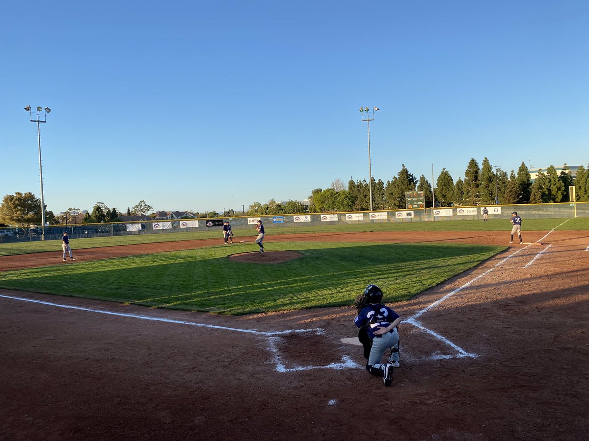 BRSLL's tweet photo. Over at Marina field, the Yankees and A’s Majors teams are playing... https://t.co/VSDvXl22Yj