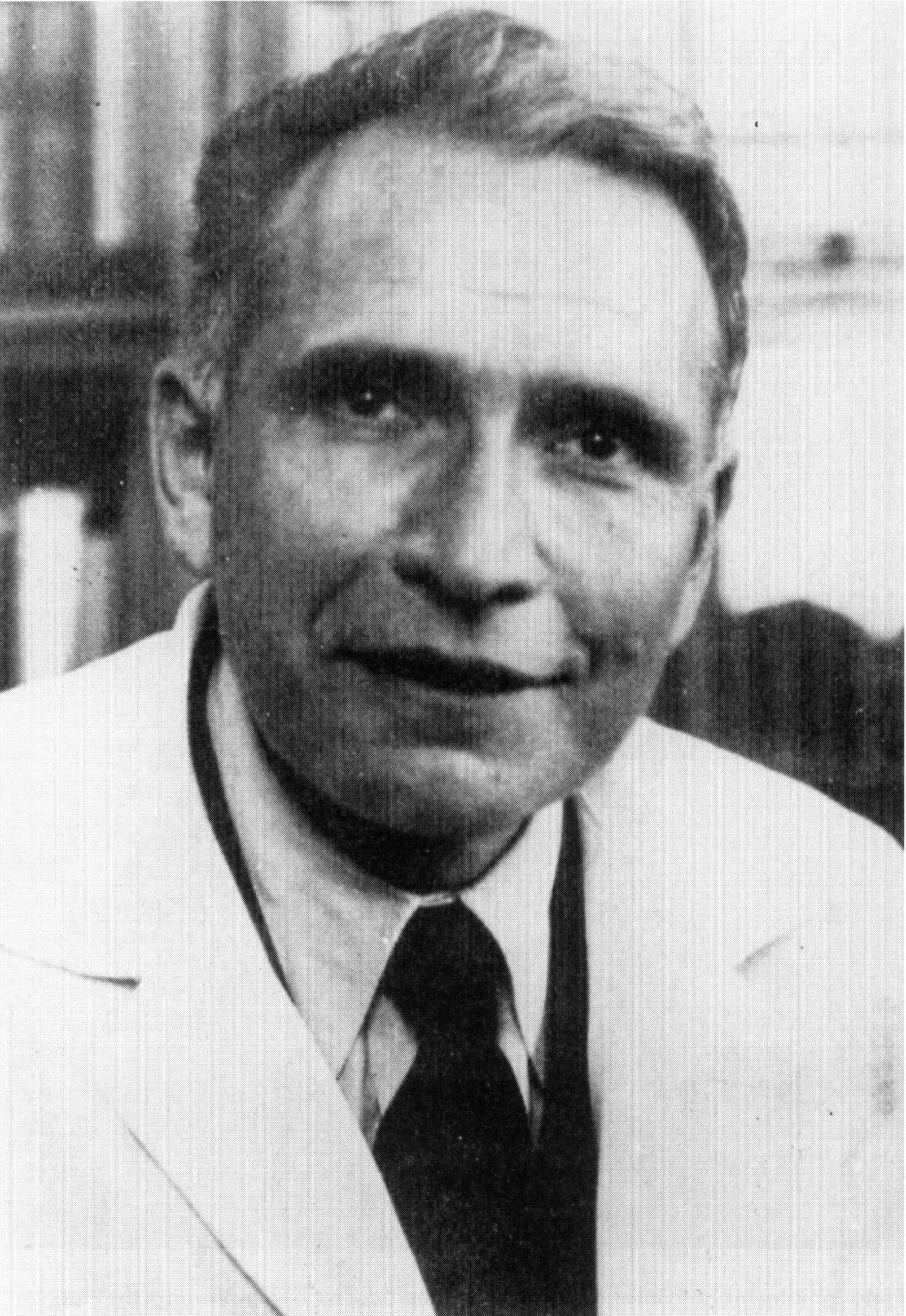 Facts About Erwin Chargaff: Chemist, DNA's Unsung Hero