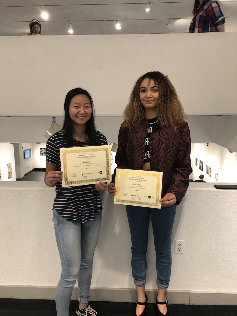 MCVisualArts's tweet photo. Late posting this, but I’m super proud of our Marshall kiddos for being accepted into this years KyAEA Regional Art Competition. 23 pieces accepted, and 4 get to move on to state. #marshallproud #KyAEA #highschoolart #murraystate #proudteacher https://t.co/NPbt8DZrnO