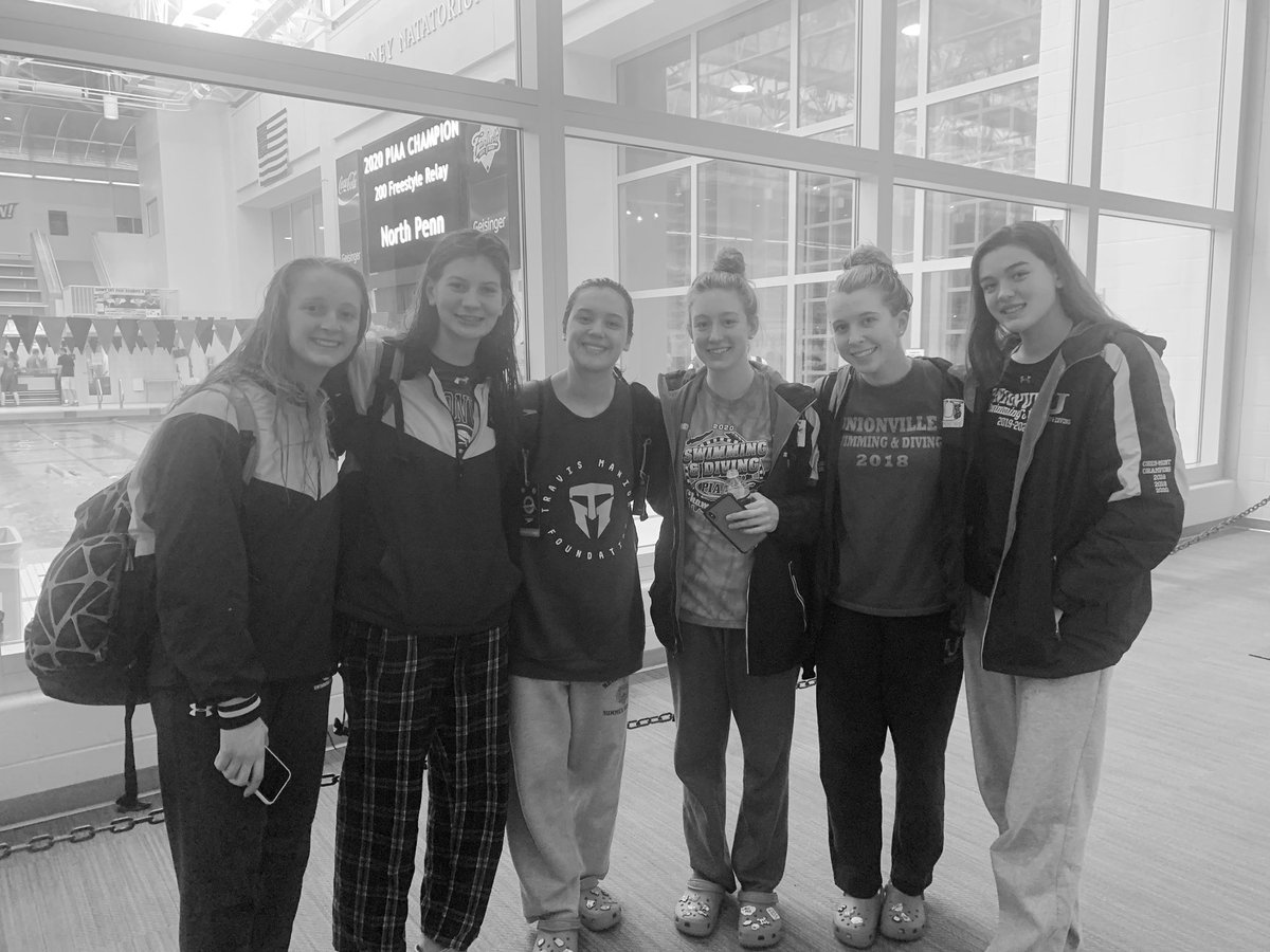 goUSwim's tweet photo. The Ladies finished Finals tonight &amp; prepare for Day 2 Prelims in the AM. Congrats to Molly Carson, Jill Anderson, Maddy Lowe, Emily Albans that finished 10th in the 200 Medley Relay &amp; Emma McGovern, Maddy Lowe, Emily Albans, Jill Anderson who finished 16th in the 200 Free Relay! https://t.co/z5dZDadpre