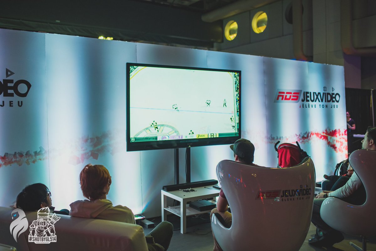 shotbygl514's tweet photo. Got to have a local presence at a local lan like #lanets2020 @lan_ets therefore @RDSca kiosk for #nhl2k20 is always a good sight. https://t.co/ML2ujq1ueY