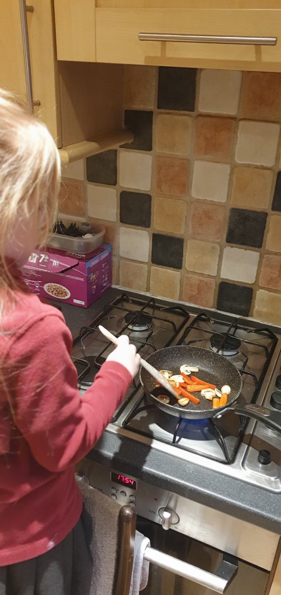 My life in pictures for a week - no words.

Day 5

In an act of bravery / stupidity, I nominate <a href="/DennyHighSchool/">Denny High School</a> because school life is still life, right?