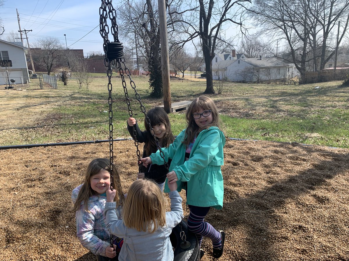 CCLSHamilton's tweet photo. Outdoor fun on a beautiful Wednesday morning ☀️@CCLSChargers https://t.co/zx1Ms0Ew6C