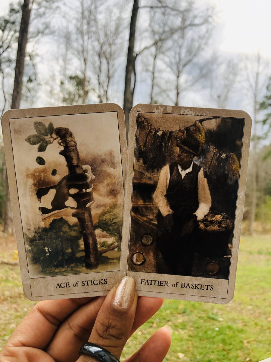 Message for Someone | 555This Father of Baskets feels like grandfather, uncle, or masculine lover or friend that’s transitioned. They’re watching over you & teaching you how to fish so that you’ll be solid on your own. You’ll experience a boost in self-confidence & reliance.