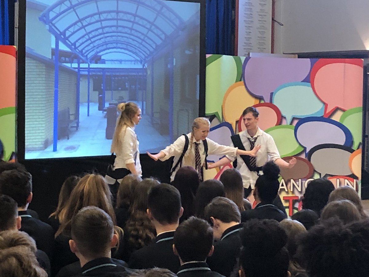BarnwellSchool's tweet photo. Brilliant ‘Steps to Success’ Options performance by @theatrePiE to our Year 9 students this morning. Very enthusiastic and engaging look at the various future pathways for our students after their GCSEs. @UniofHerts @AspireHigherNet https://t.co/x9f40ZoTeU