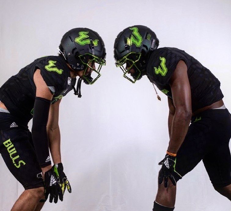 I had an amazing time visiting the University of South Florida ✅ #GoBulls <a href="/USFFootball/">USF Football</a> <a href="/coach_jeffscott/">Coach Jeff Scott</a> <a href="/CoachLovettUSF/">Charles Lovett</a> <a href="/ejnadelman/">Emilio Nadelman Jr</a> <a href="/raefsu23/">321 Recruits</a> <a href="/HurlieB/">Hurlie Brown</a> @juliogarcia8_