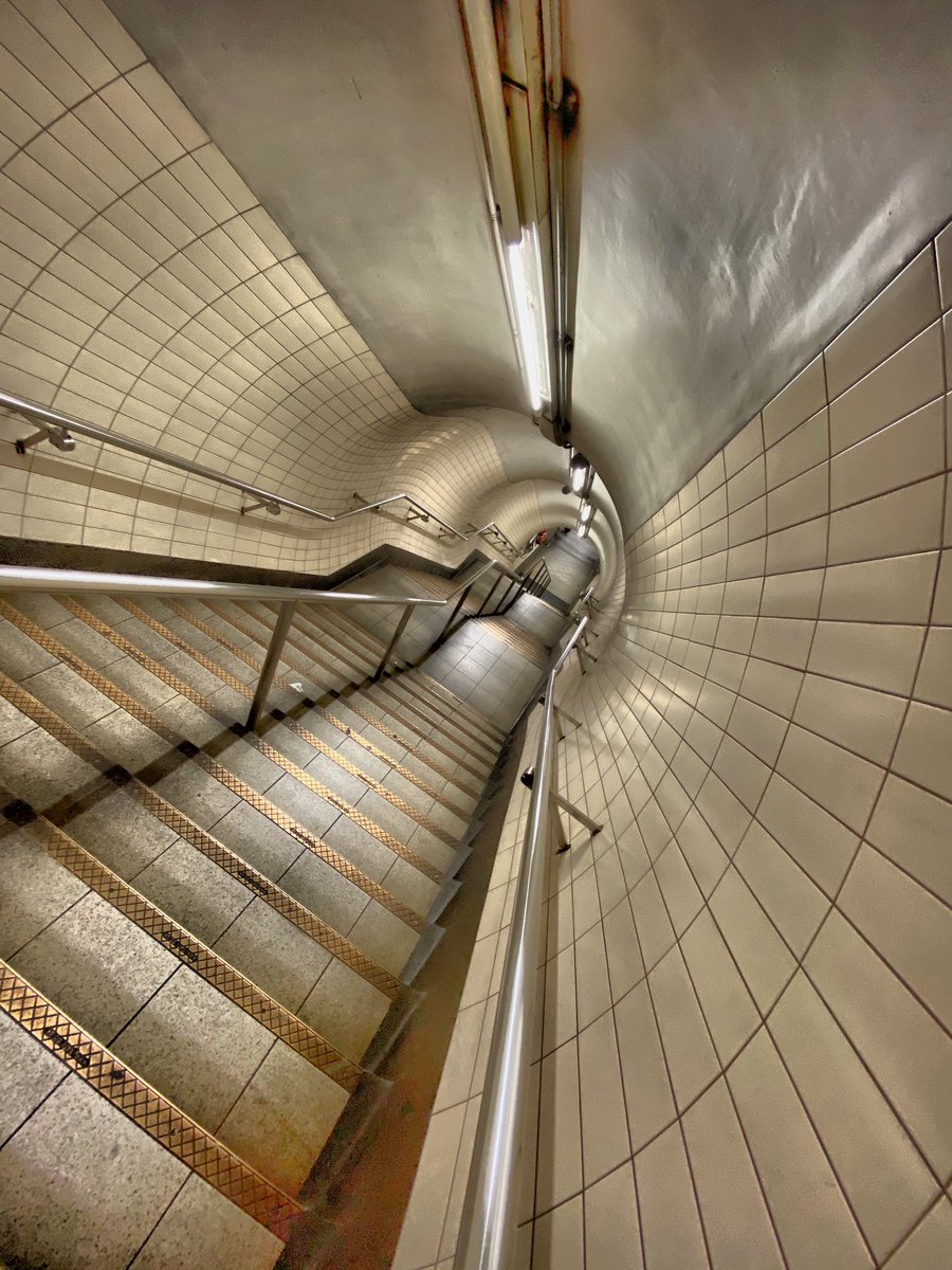 Under Embankment. #desertedlondon #london #igerslondon #shutup_london #ilovelondon #londonpop #instagood #love #tube_london #londontube #underground #embankment