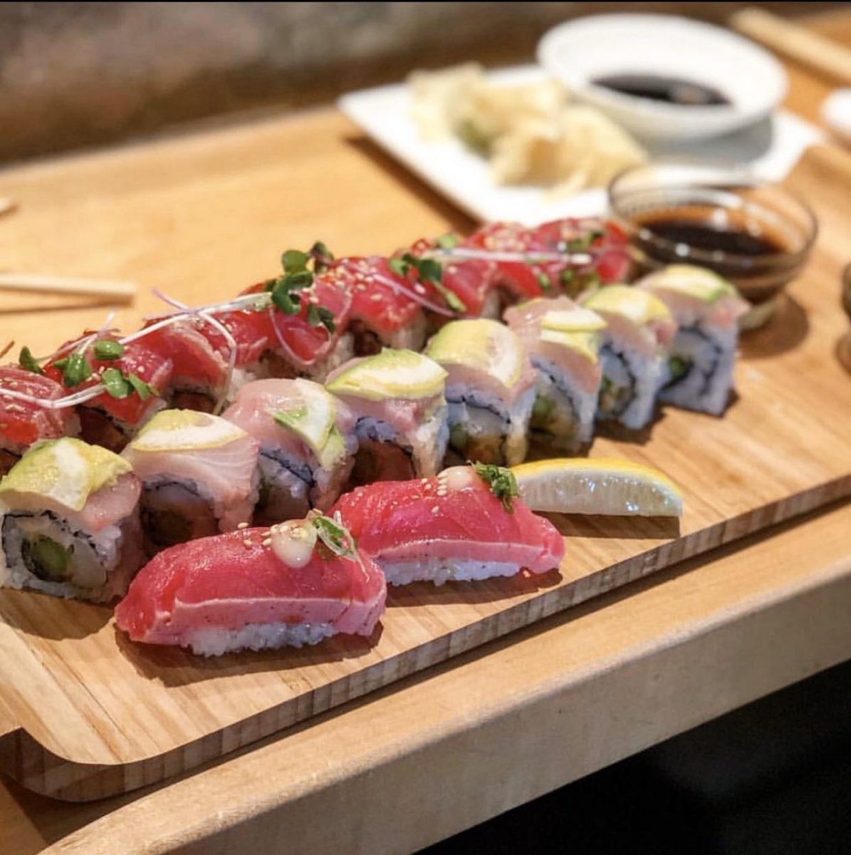 It’s never too early to start thinking about dinner time!  We are ready to serve you the finest pieces of fish, offer excellent service and cater to any special needs!  Vegan? Gluten free? We have options! .
.
We love featuring our guests!  Thank you @neitzkekrebs