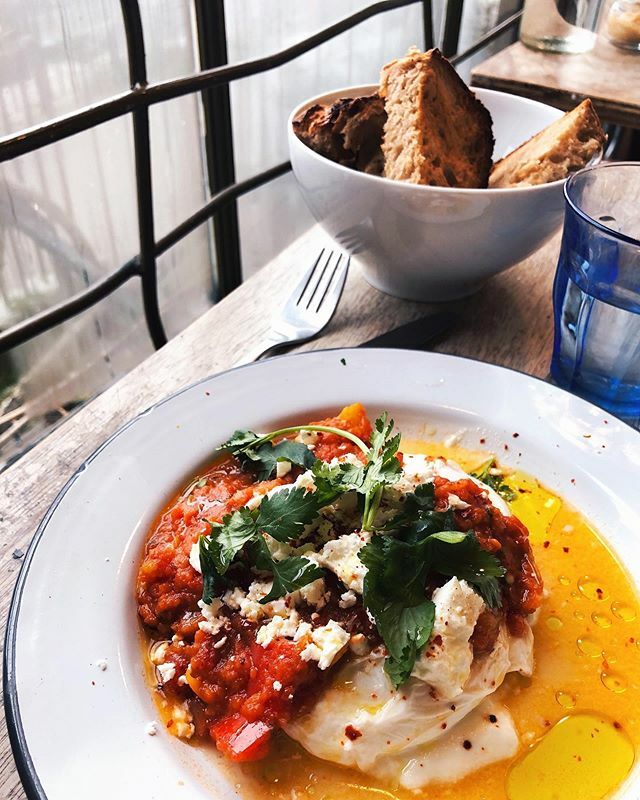 Craving this shakshuka from my absolute fav @stdavidcoffee Proper comfort food. I love breakfast for dinner. Who’s with me!? 🍳 ift.tt/2xwUDTx