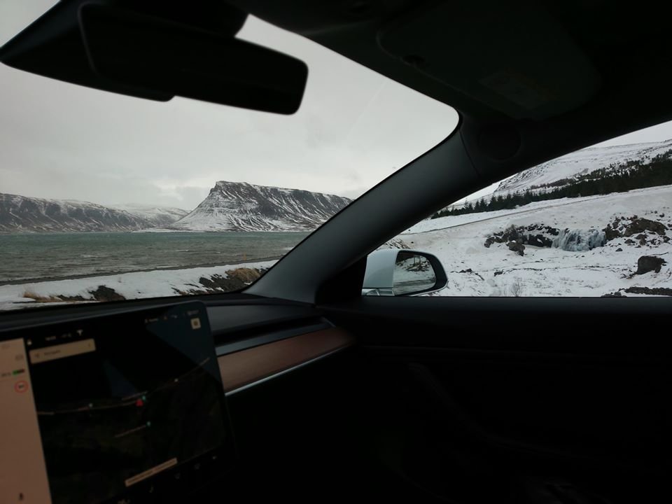enn_nafnlaus's tweet image. ... times, but the traction control reaction speed was impressive (#TeslaSoftwareIssues).

Even in this weather (#TeslaColdWeatherIssues), the two hour drive only used 1/3 of the battery (#TeslaBatteryIssues, #TeslaRangeIssues). It&apos;s now happily plugged in (#TeslaChargingIssues).
