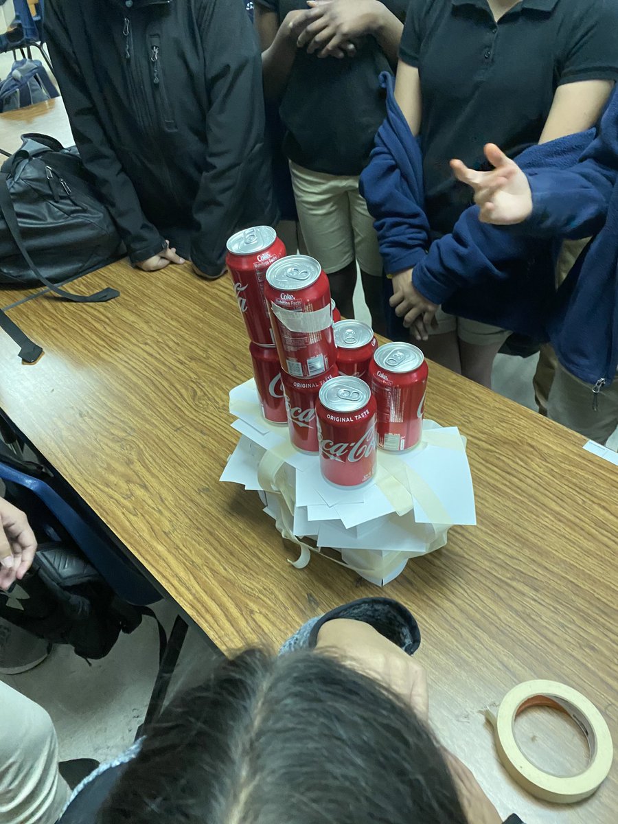 AmyLE42's tweet photo. Stem Challenge Day 3- Strongest Structure! ⁦@CavazosCavs⁩ https://t.co/qeWu9Kd5tf