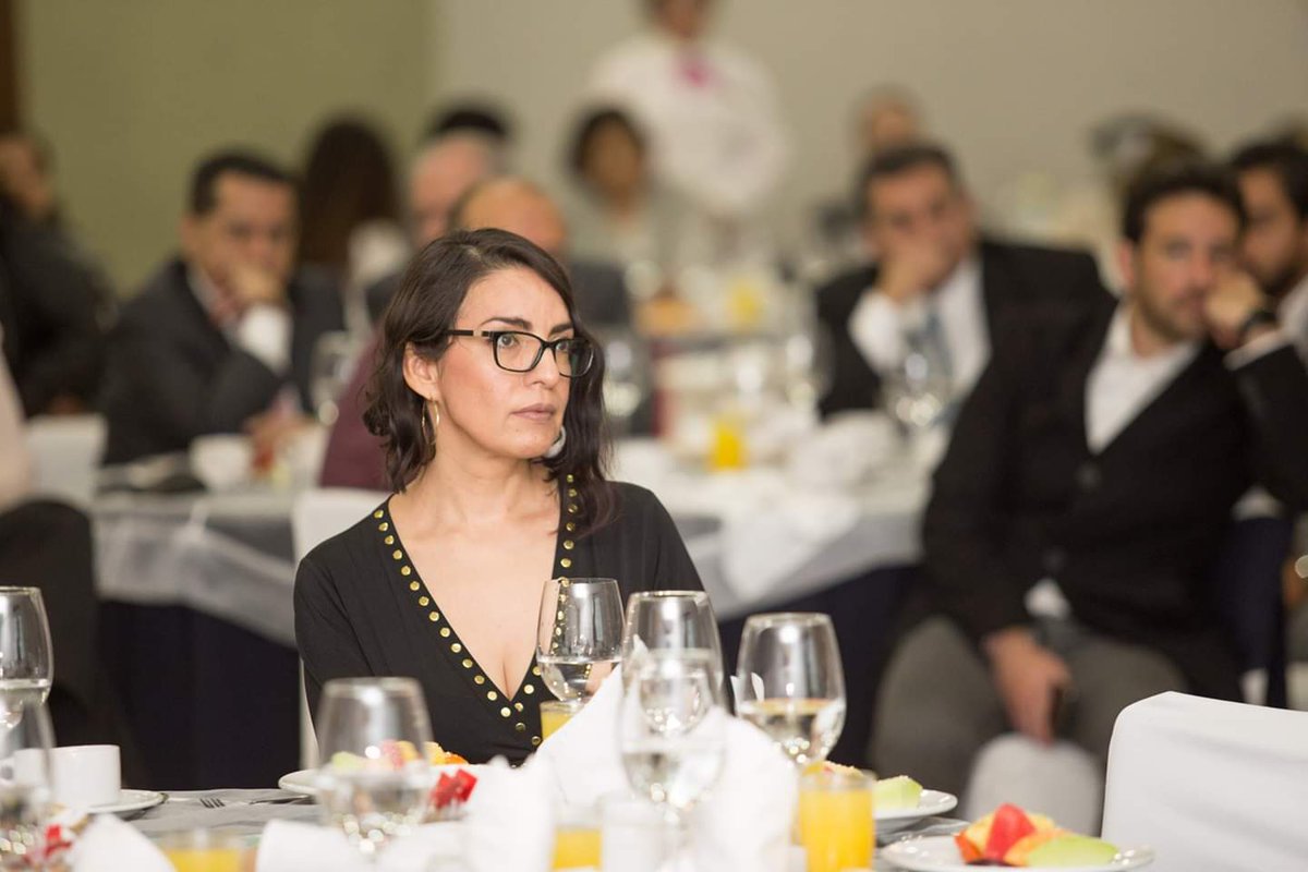 MECanacoQro's tweet photo. Nuestra VicePdta #LolaFarfán, junto con #Consejeras de #MujeresEmpresariasCanaco presentes en el Encuentro Empresarial con Síndicos del Contribuyente.
Es de gran importancia que las #MujeresEmpresarias conozcan de todas las reformas fiscales. https://t.co/pFlB8cZsKU