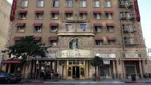 wanderDTRH's tweet photo. 16 deaths inside the walls of the #cecilhotel and the real life inspiration behind a season of #ahs 
Would you spend the night here?? (If you do, take me with you!) https://t.co/JsBnbBsK0Q