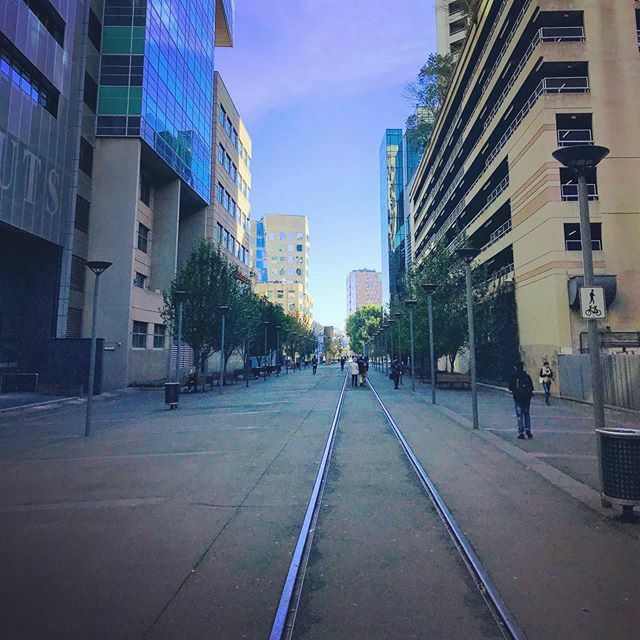 TravelerKOM's tweet photo. [I] #写真好きな人と繋がりたい 2018-06  Good for walking! #thegoodsline #sydney #newsouthwales #australia #instatravel #streetphotography  #shotoniphone https://t.co/3au2yS7UBL