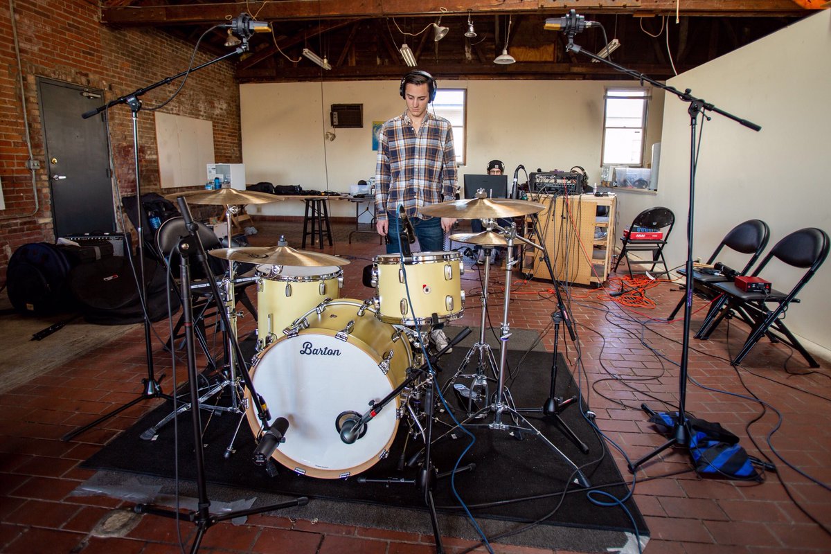 ZORILABAND's tweet photo. Some studio shots 📸 https://t.co/l5cj68mvOR