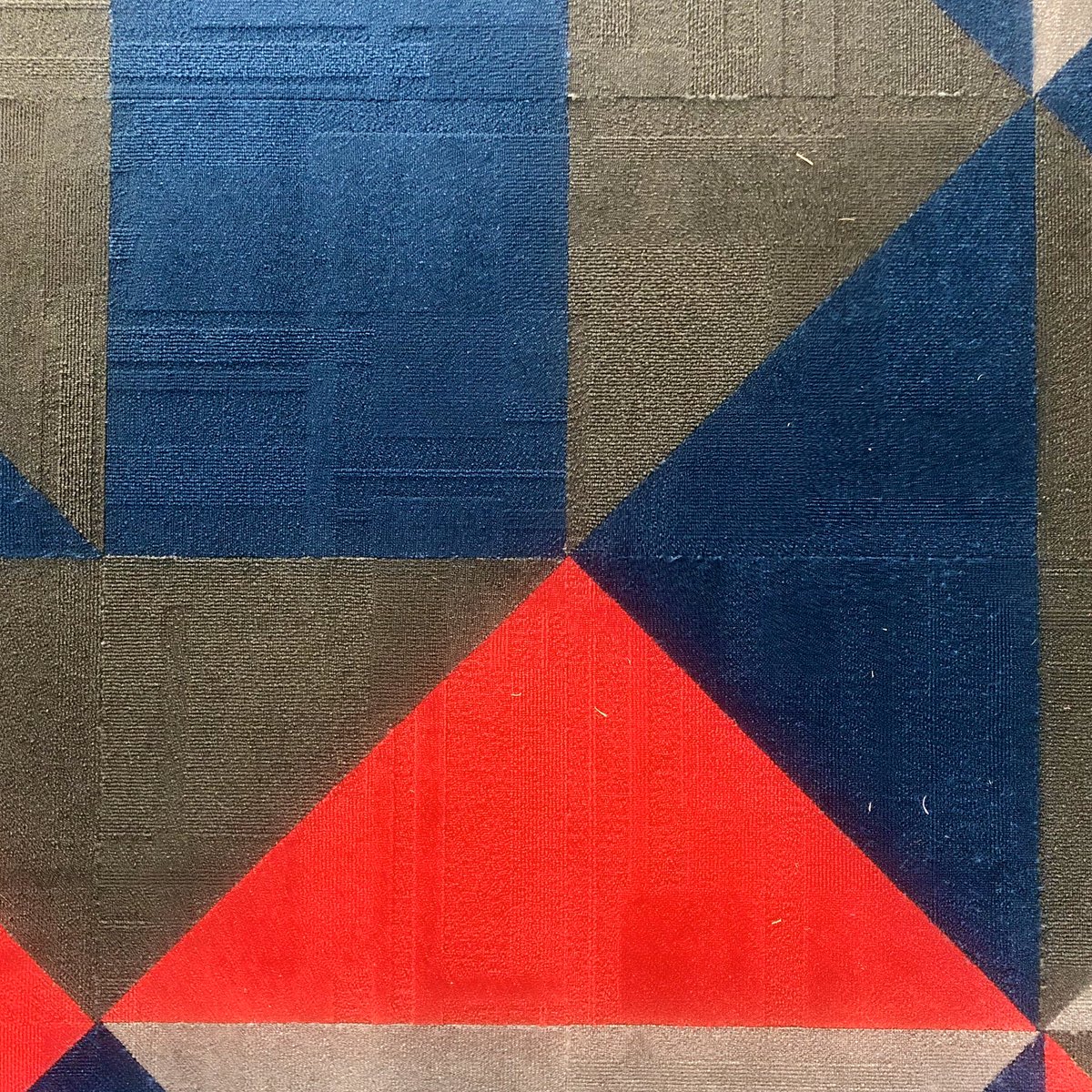 nomad_penguin's tweet image. #FractionTalks carpet at Emmanuel College in Warrnambool. 😍