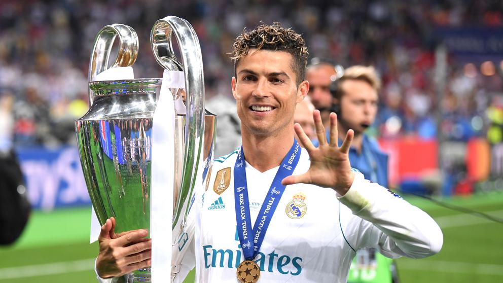 JCLAROS_'s tweet photo. Se acabó! @LFC out! 

Para que aprendan a valorar eh!...lo que hizo el @realmadrid no lo va a repetir NADIE jamás! Es algo que nunca podrá verse de nuevo. 3 @ChampionsLeague consecutivas es algo reservado para el equipo mas grande de la historia! Para eso se necesita ADN! 

👋😉 https://t.co/hkpMAzfmle