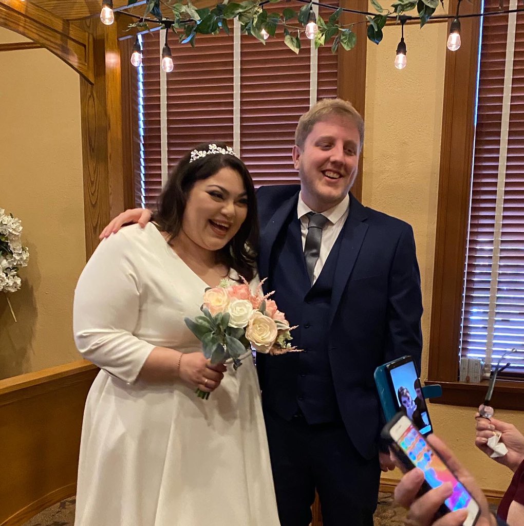 Ph1LzA's tweet photo. We did the thing 💍 🥰 https://t.co/zPhY23XsC7