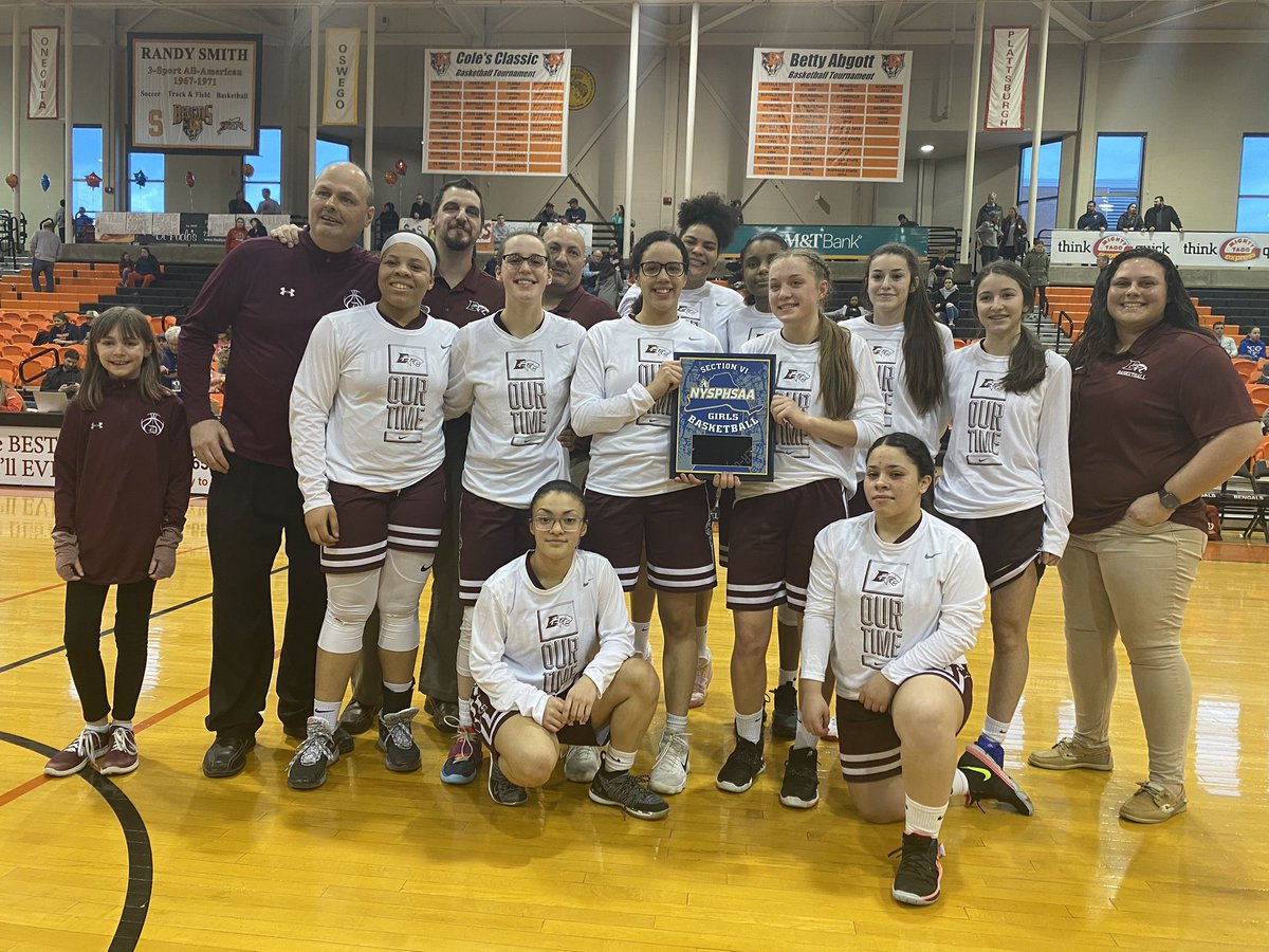 Dunkirk defeats Southwestern 7️⃣5️⃣ - 6️⃣2️⃣ to win the Overall Class B Title!!

<a href="/bufnewspreptalk/">BuffaloNewsPrepTalk</a> <a href="/SectionVI/">Section VI</a> <a href="/WNYAthletics/">WNY Athletics</a> <a href="/TML1000/">TML1000</a> <a href="/bakebm46/">Bakes</a> <a href="/SectVGBB/">Tim Lincoln</a> <a href="/NYSPHSAA/">NYSPHSAA</a>