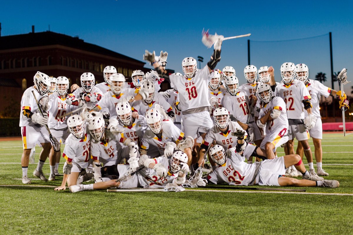 LKemp42's tweet photo. Heart is broken for my guys. It’s all about the seniors. Immeasurably proud to have played with, and now coached each of you. Remarkable people. ❤️ #gobruno #fighton https://t.co/Htvs1jvGEE