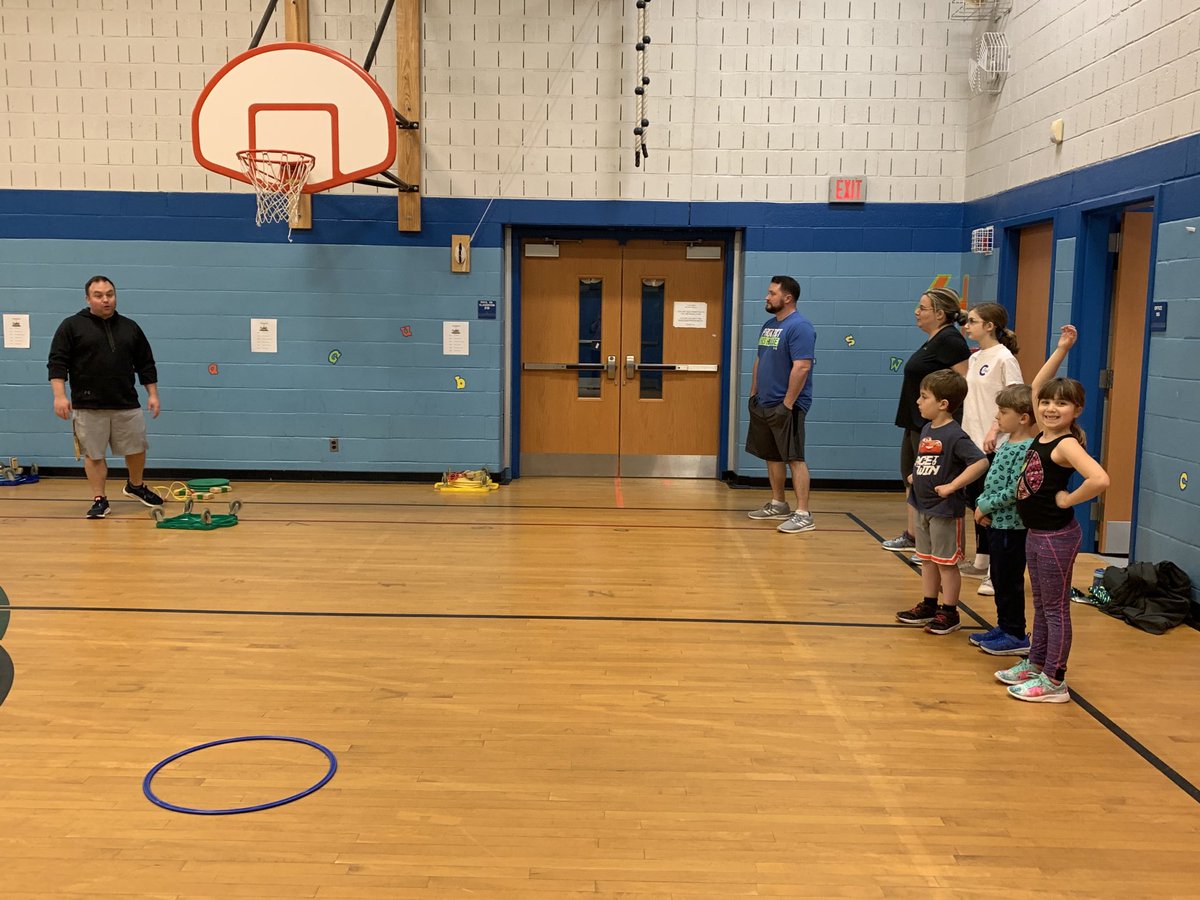 hcpss_cles's tweet image. Family Fit Night @ CLES