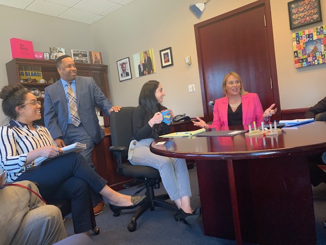 CRAGovtAffairs's tweet photo. CRA met w/Senator Nancy Skinner's office today to discuss #organizedretailcrime #consumerprotection we appreciate their time & open dialogue w/our member companies during our #lobbyday @NancySkinnerCA #caretail #calretail #caretailers #calretailers #CalORCA #caleg #lossprevention https://t.co/KVKr8SmyEf