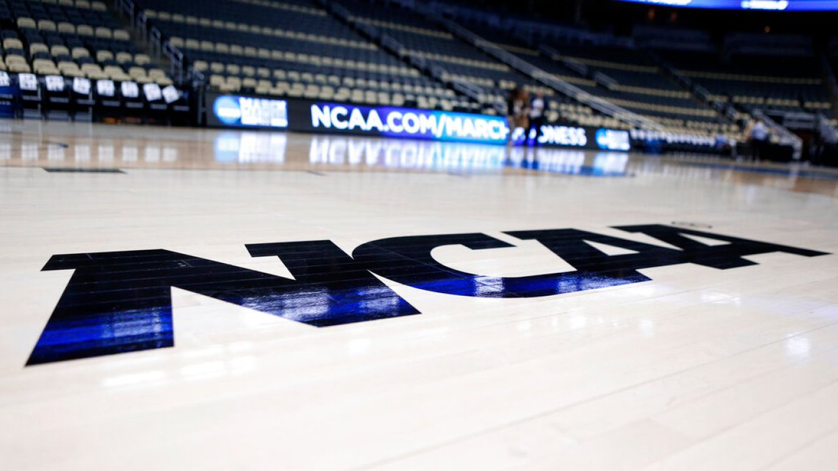 IndianapolisUSA's tweet photo. NCAA events to go on without fans in the stands, Big Ten continues with fans https://t.co/qH4cMJUYDN https://t.co/wcANoduoh9