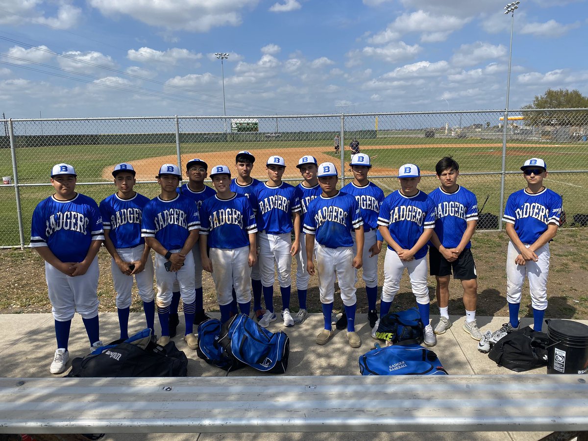 BBPB_Badgers's tweet photo. Great job to the JV Badgers coming back and competing in their Win against Premont. Good first win of the season. Keep working and getting better! #NewBlueCrew https://t.co/HIfrsVanfW
