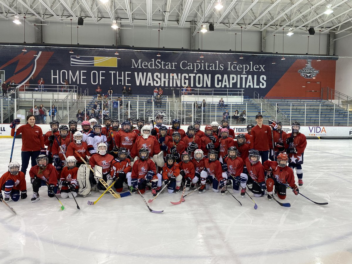 CapsYouthHockey's tweet photo. Tonightβs @Capitals Rink Partner Visit, driven by @AAAMidAtlantic is a special one as we celebrate #ALLCAPS #ALLHER month with the @HockeyPatriots!
Huge thanks to @skrooops28 & @DANEgles8 for joining us on the ice! https://t.co/gngCyzdARD