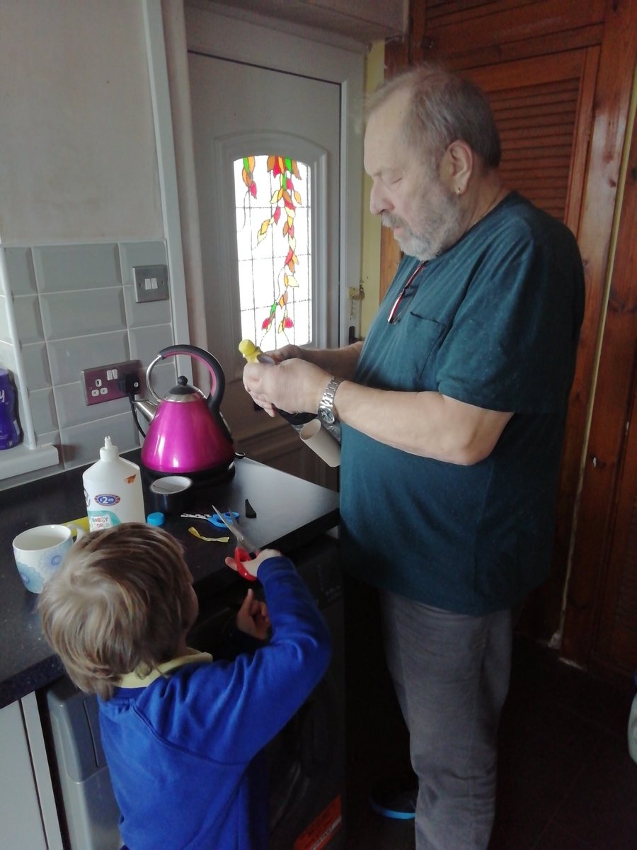 sasabella29's tweet photo. Archie and Nampa building their rocket #spacehomework @RyfOren https://t.co/ks0tjwMC85