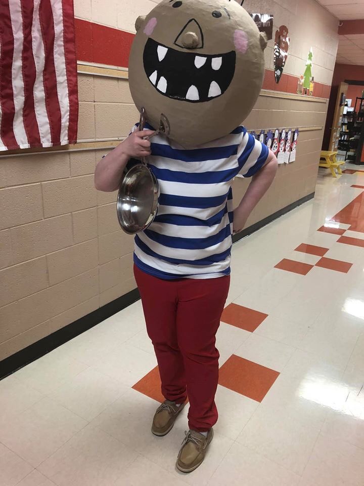 KellyJCarey's tweet image. Book character day @AZKelleyES #nodavid #azkstem @MetroSchools