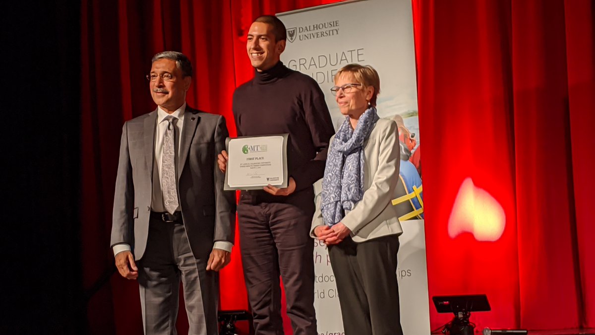 DalGradStudies's tweet photo. It was an amazing night of presentations… but there could only be one winner. And that’s Tareq Yousef (@tareqneuro) of Medical Neuroscience. His presentation really showed us the light!👁💡 @DalMedSchool https://t.co/7RugQdT28O