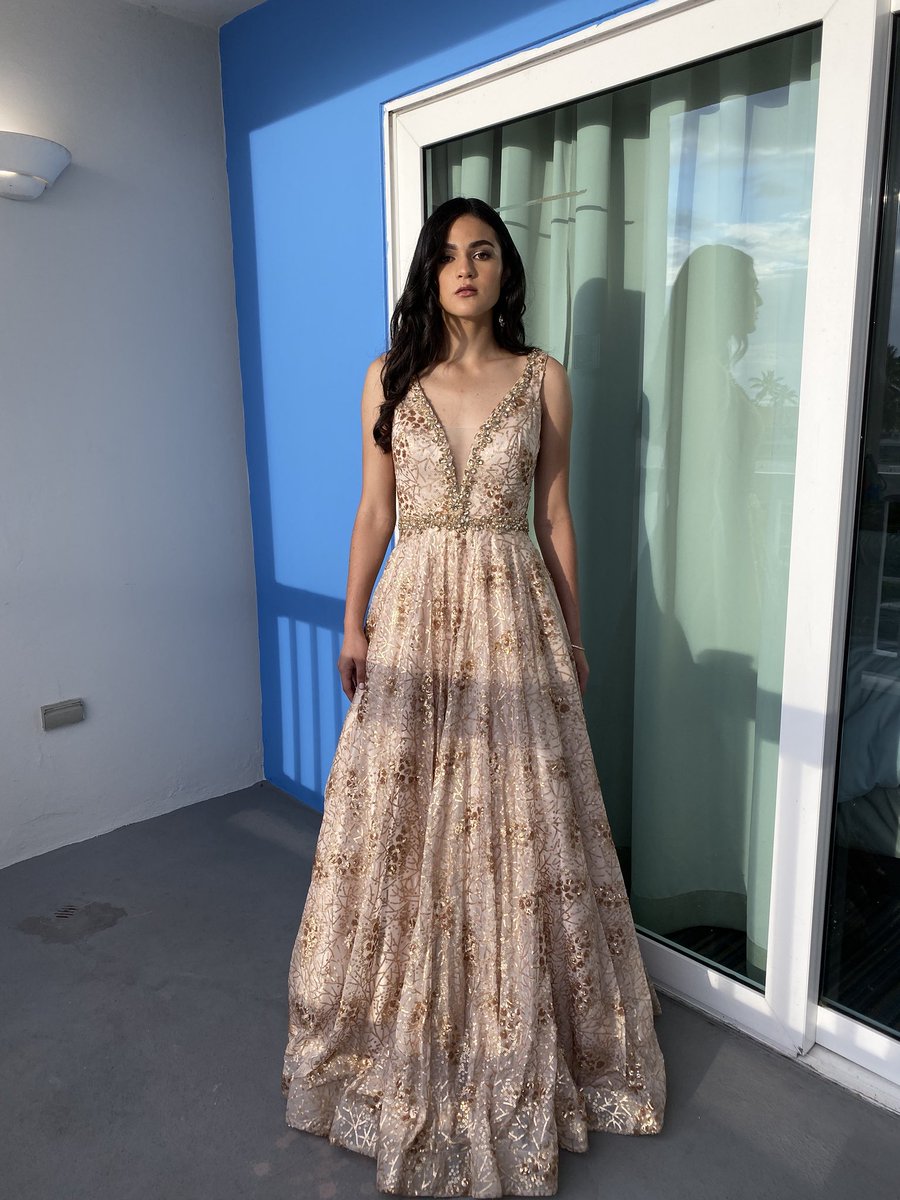 MariaCarattini4's tweet photo. It’s nude o’clock. #ringdance https://t.co/dUK0oBAZTQ