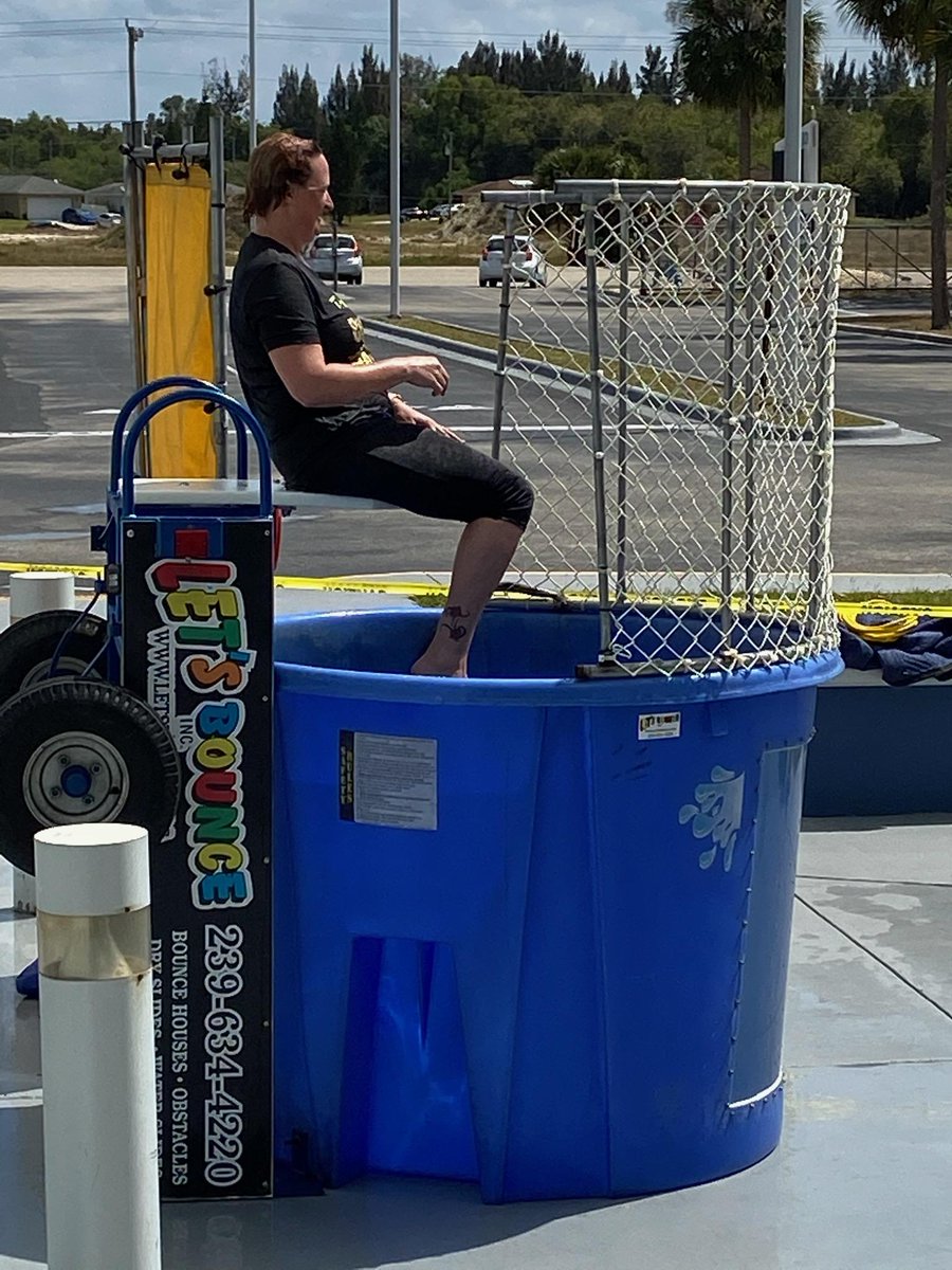 StephanieLewan4's tweet photo. Student appreciation week @capecoraltech. Barbers at the Dunk Tank. They dunked me a few times. Good times 🌊#barbers #students #iappreciateyouall #barberteacher
#barberschool # https://t.co/YokG45QKla
