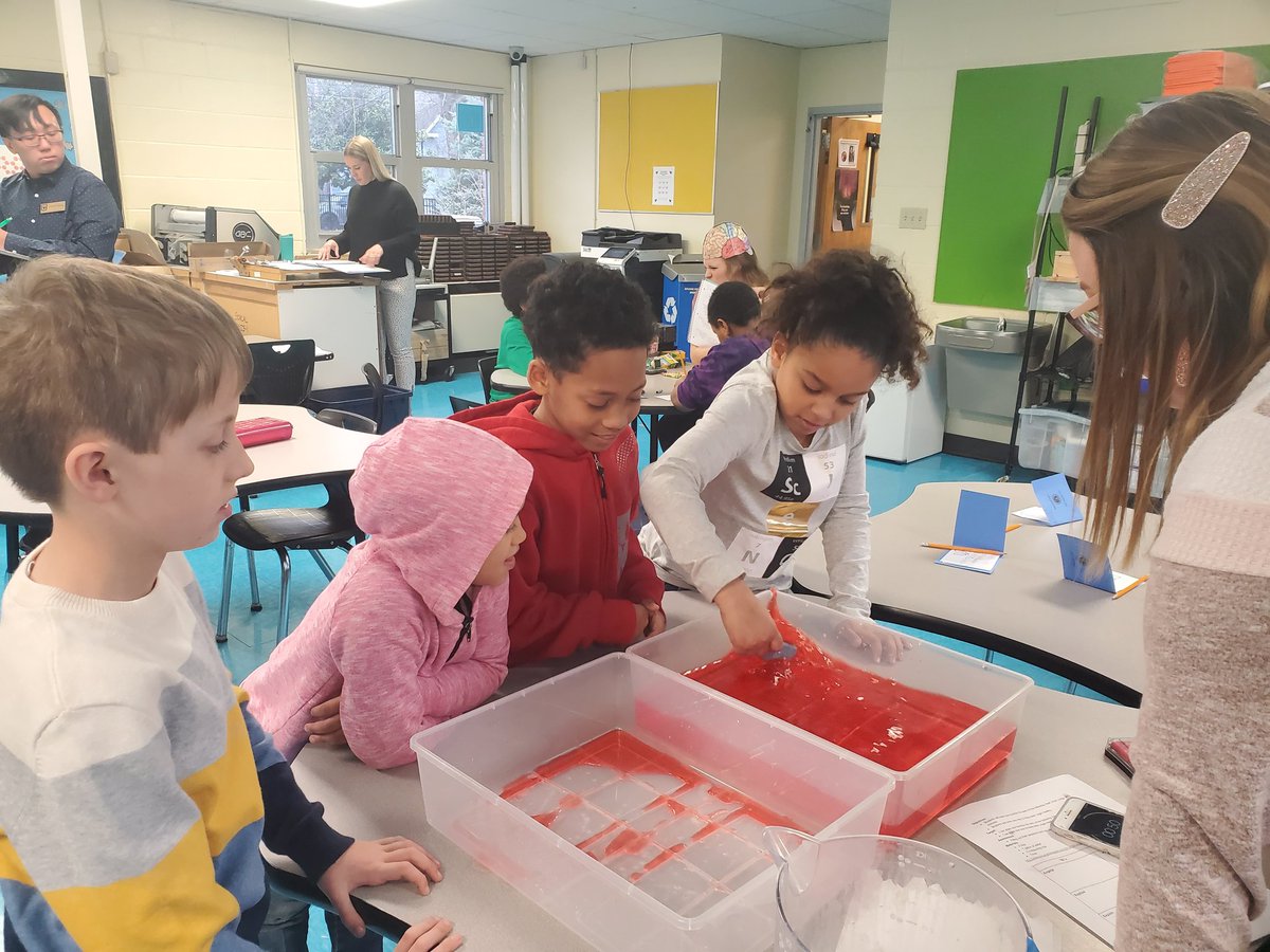 These <a href="/Benton_STEM/">Benton Elementary</a> students were ready for brain, lung, kidney and heart science this week. <a href="/FloydClass/">Mrs. Floyd's Class</a> is on deck for health passports with <a href="/ColumbiaColg/">Columbia College</a> tomorrow. Don't miss the fun @ 9:30 in the STEM lab! #bentonbold #pds #ccteach