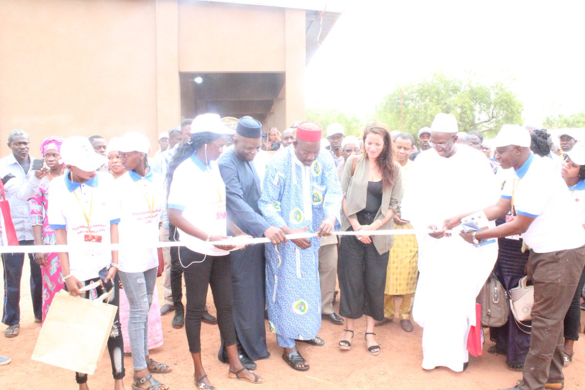 PAFAM3's tweet photo. Cérémonie d'Ouverture de la 7ème Edition des Journées Annuelles de l'Anacarde au Mali organisé par le #PAFAM en collaboration avec l'#IPROFAM la Mission Catholique de #Kita. #UE @AECID_es @UEauMali https://t.co/1yGTEMVto6