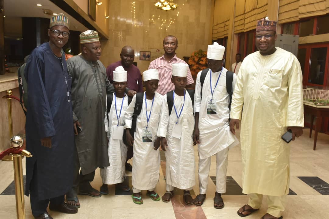 yusdgyd1's tweet photo. Very grateful with this opportunity of showcasing our views over this Almajiri's issues. Solution to Almajiranci menace in our society, way forward 4 our future. @HouseNGR
@femigbaja Good choice to all of us #Bodinga, D/Shuni & Tureta
Thank you @HonKakale
Thank you @AWTambuwal https://t.co/cgTvbYt90z