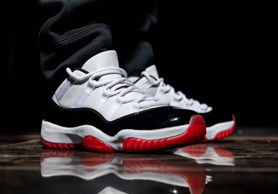 jordan 11 low university red