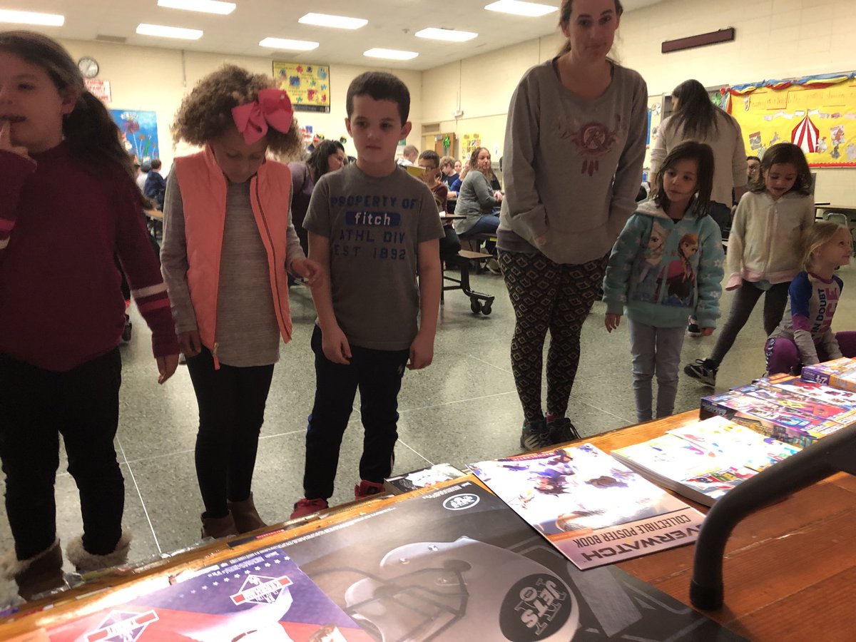 1st grade winners at BINGO night ⁦<a href="/CanaanSchool/">Canaan Elementary Sc</a>⁩ ⁦@PatMedSchools⁩ ⁦<a href="/HRpmschools/">Joey J. Cohen, Ed.D.</a>⁩ #GoPatMed