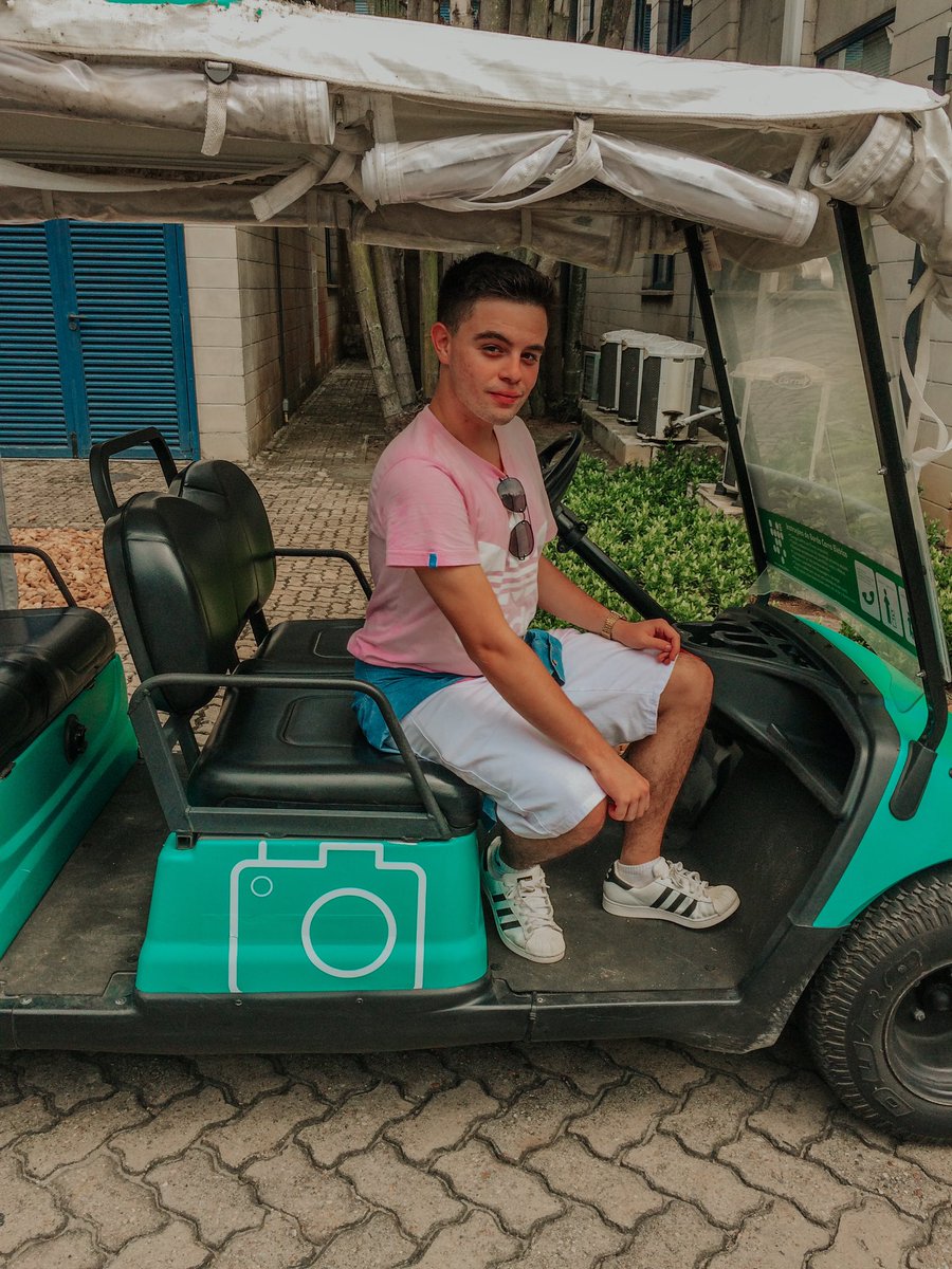 CassiCoppede's tweet image. Aquela foto de lei na @RedeGlobo #projac #bbb2020