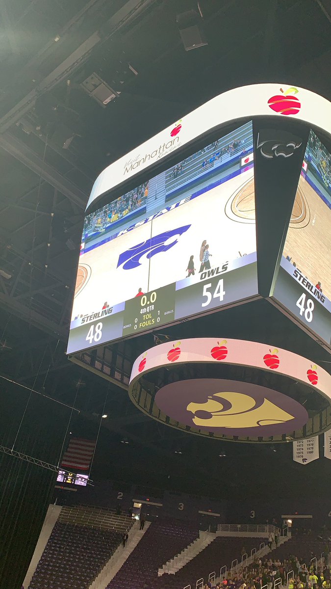 coachbrack99's tweet photo. Winners. Move on to semifinals. https://t.co/eMmzjKnTMx