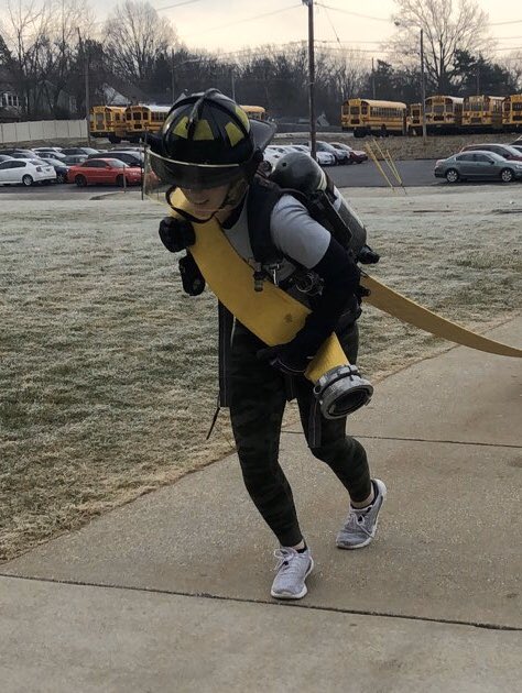 BrushExerSci's tweet photo. Thanks @ExcelFireEMS for coming over today and showing us what your physical agility test is all about! https://t.co/sR804ofk3m