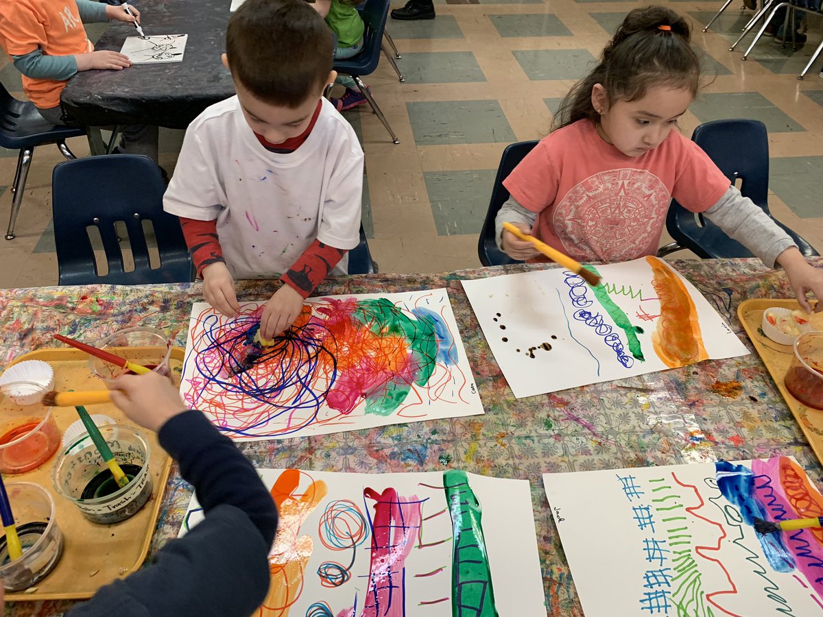 stedward307ART's tweet photo. ART + SCIENCE = process magic✨in preK+K: chemical reactions with salt🧂 and lemons🍋 on watercolor. @StEdwardChi #proccessprek #processart #prekart https://t.co/DDyIImagpc