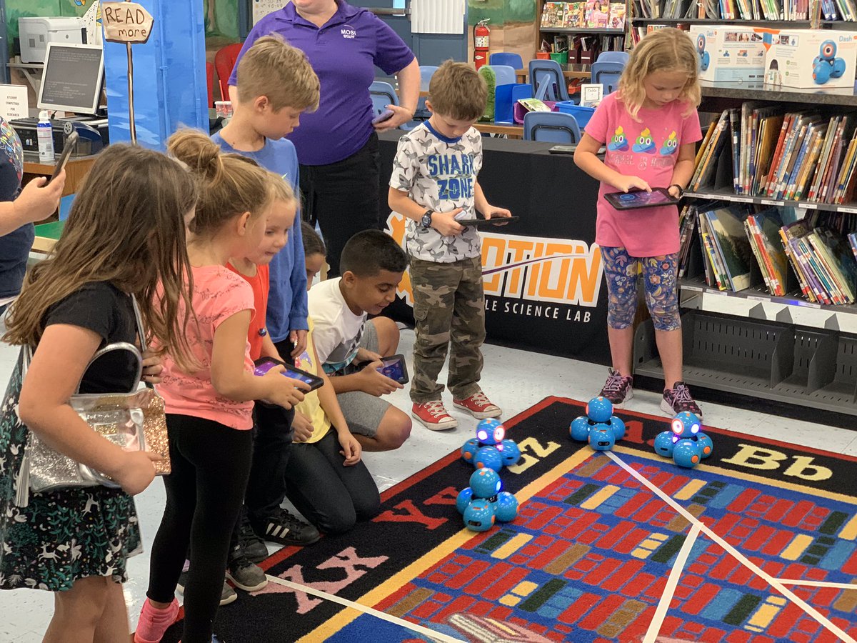 RiverviewGators's tweet photo. MOSI Interactive Science Night with our Gators! https://t.co/P7cJUo3N5n