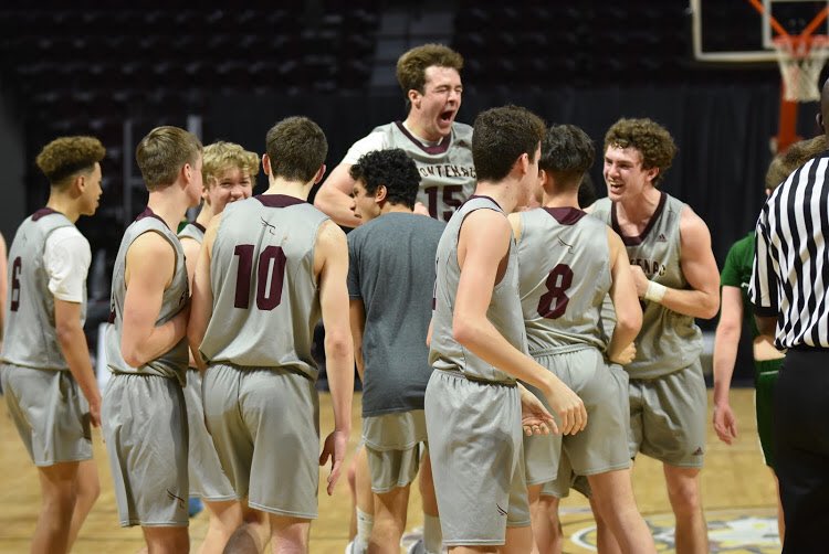 lmason2427's tweet photo. This picture says it all. @FSSboysBBALL @FSSprops https://t.co/1tXDfPl1rB