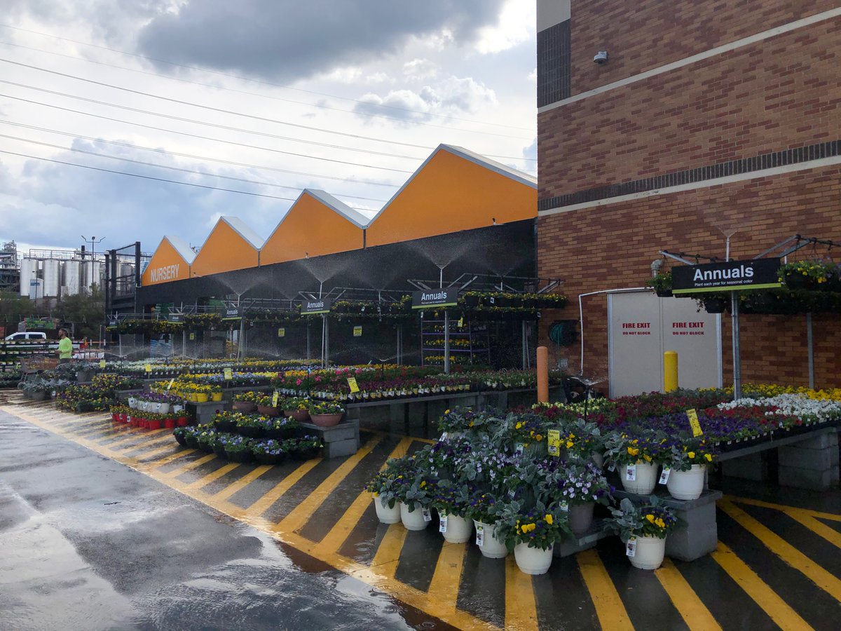 BellNursery's tweet photo. Home Depot 3646 Charlotte NC booming with color! @Pat_Fischetti @brettguthrie8 @brianfrombell https://t.co/8gWC3y6mc1