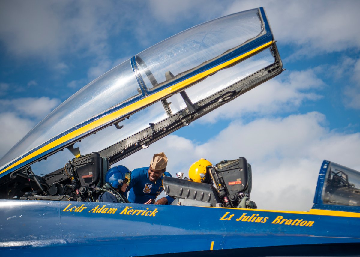 BlueAngels's tweet photo. We had an awesome time today flying our key influencer and media riders! We are getting set and ready for the NAF El Centro 50th Anniversary Air Show!

#BlueAngels #USN #USMC https://t.co/AMFz0wIyAk